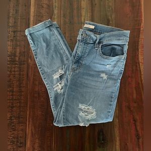 High rise super skinny size 29 Levi jeans